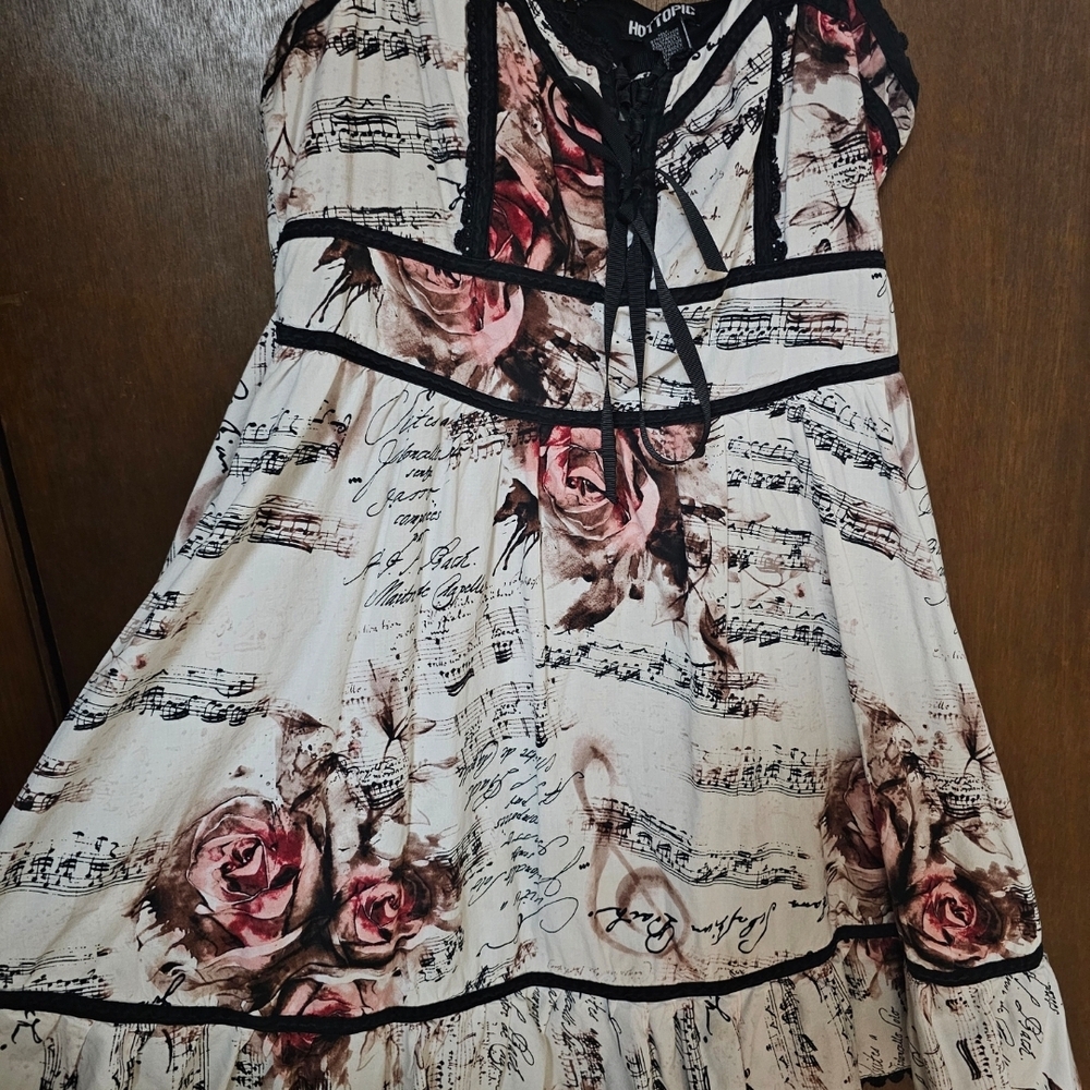 Hot Topic Floral Music Note Dress